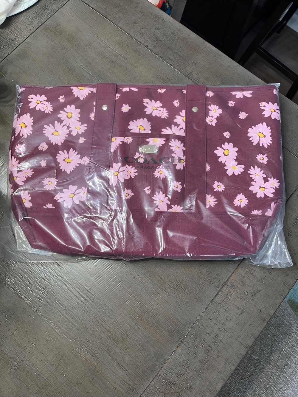 Title:
🌸 Coach Floral Fragrance Tote Burgundy Daisy Print Shoulder Bag-NWT - Picture 2 of 2